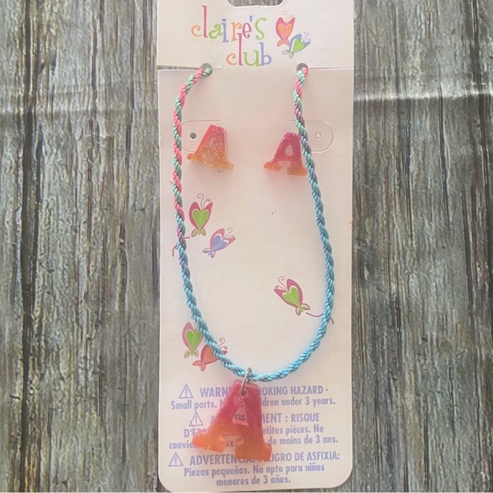 💞 New Girls Letter “A” Stud Earring & Necklace Set